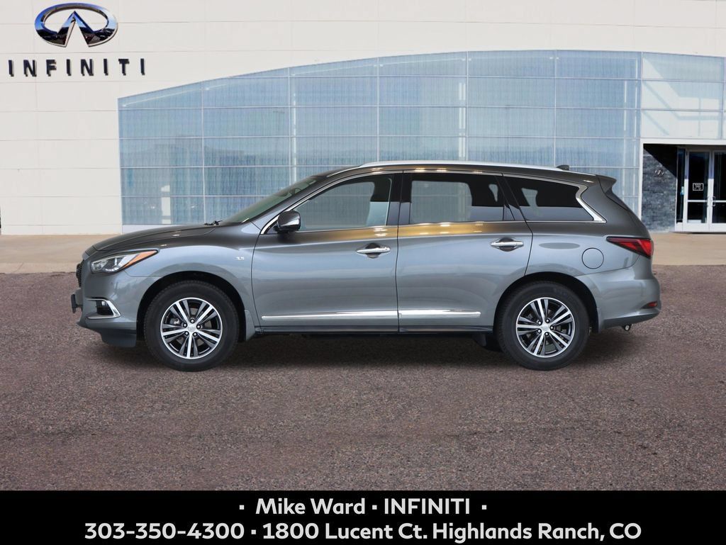Used 2019 INFINITI QX60 Luxe w/ Essential Package AWD/4WD image 3