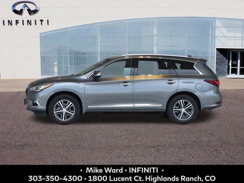 Used 2019 INFINITI QX60 Luxe w/ Essential Package AWD/4WD image 3