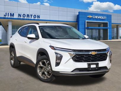 Used 2025 Chevrolet Trax LT