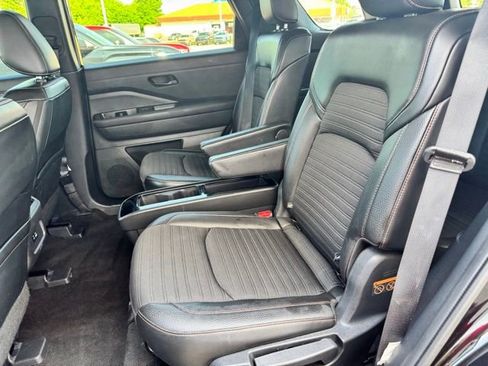 Used 2023 Nissan Pathfinder Rock Creek AWD/4WD image 40