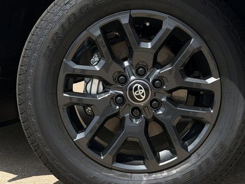 New 2026 Toyota Tundra Platinum AWD/4WD image 10