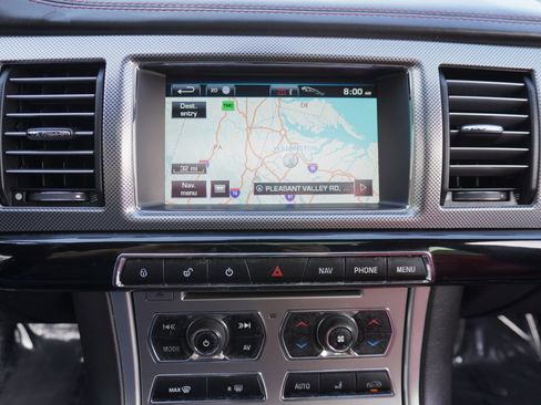 Used 2012 Jaguar XF R image 18