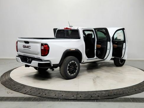 New 2026 GMC Canyon AT4 image 15