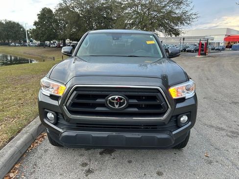 Used 2022 Toyota Tacoma SR5 w/ Technology Package image 8