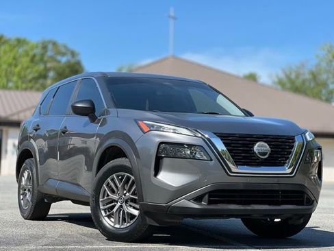 Used 2021 Nissan Rogue S FWD image 3