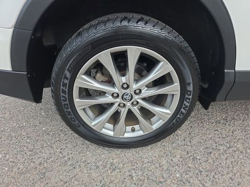Used 2018 Toyota RAV4 Limited w/ Advanced Technology Package FWD image 20