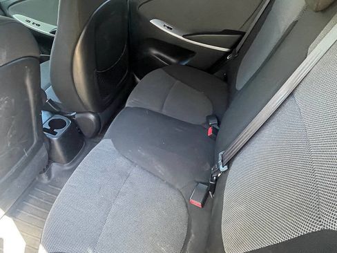 Used 2013 Hyundai Accent GS FWD image 8