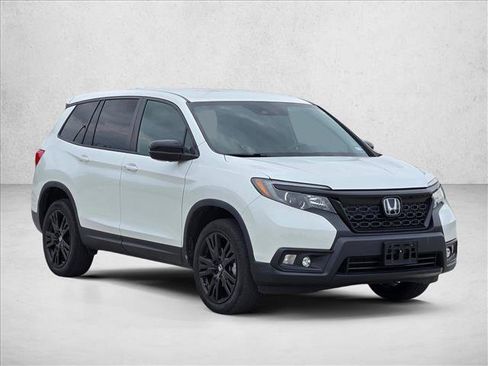 Used 2021 Honda Passport Sport image 3
