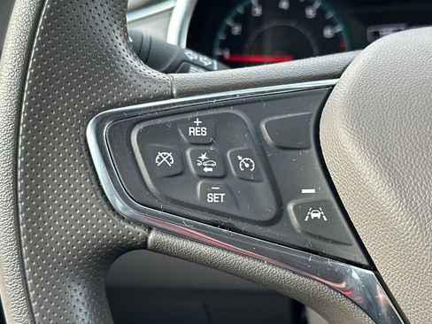 Used 2021 Chevrolet Malibu LT image 25