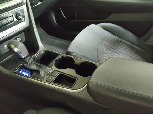 Used 2018 Hyundai Sonata SE image 26