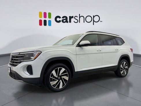Used 2024 Volkswagen Atlas SE image 1