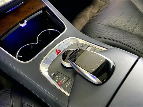 Used 2015 Mercedes-Benz S 550 4MATIC Sedan image 16