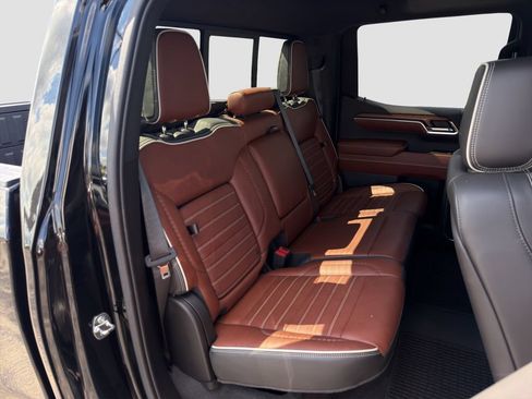 Used 2023 GMC Sierra 1500 Denali Ultimate AWD/4WD image 28