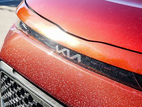 Used 2023 Kia Soul LX w/ LX Technology Package image 9