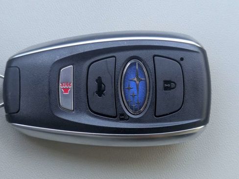 Used 2025 Subaru Ascent Premium AWD/4WD image 31