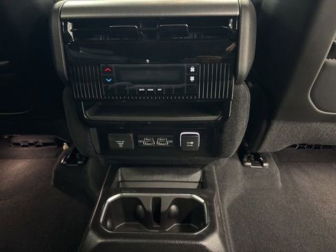 New 2026 Jeep Grand Wagoneer L 4WD image 32