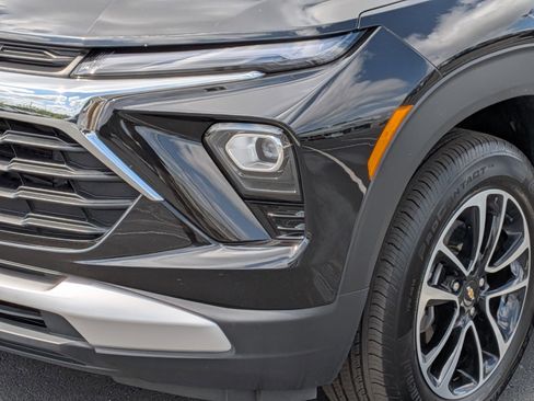 Used 2025 Chevrolet TrailBlazer LT image 9