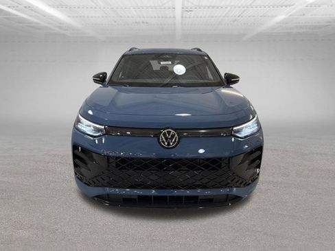 New 2026 Volkswagen Tiguan SE R-Line AWD/4WD image 2