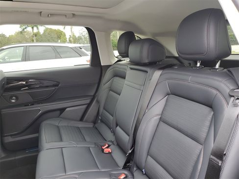 New 2026 Lincoln Nautilus Reserve image 11