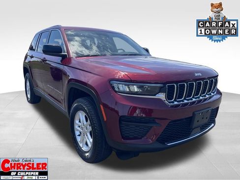 Used 2023 Jeep Grand Cherokee Laredo AWD/4WD image 1
