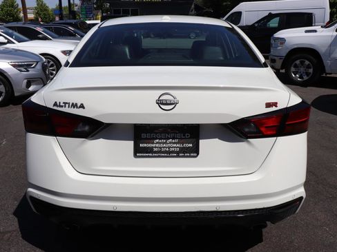 Used 2024 Nissan Altima 2.5 SR FWD image 4
