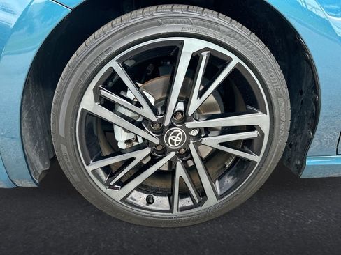 Used 2025 Toyota Camry XSE FWD image 10
