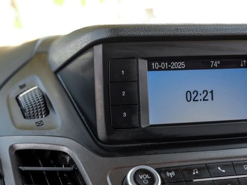 Used 2022 Ford Transit Connect XL image 18