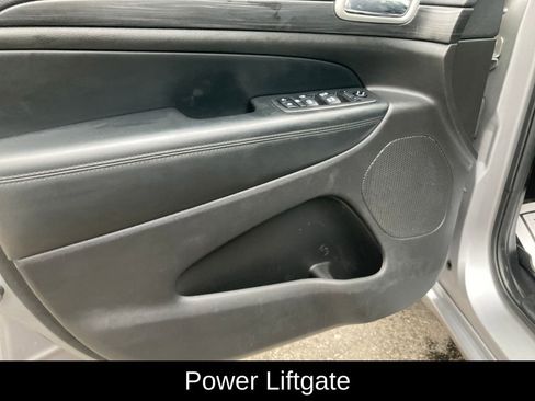 Used 2019 Jeep Grand Cherokee Altitude image 13