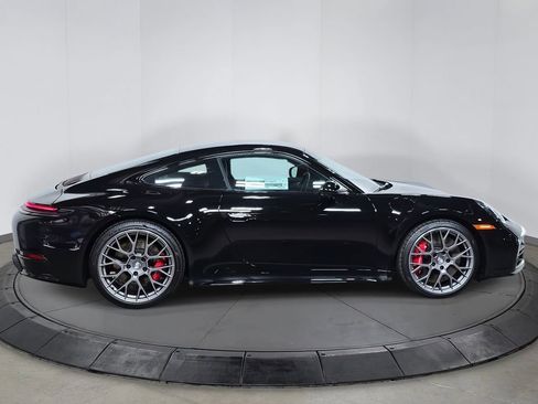 New 2026 Porsche 911 Carrera 4S image 8