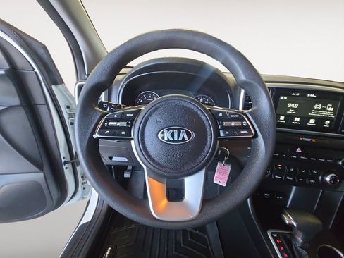 Used 2021 Kia Sportage LX AWD/4WD image 13
