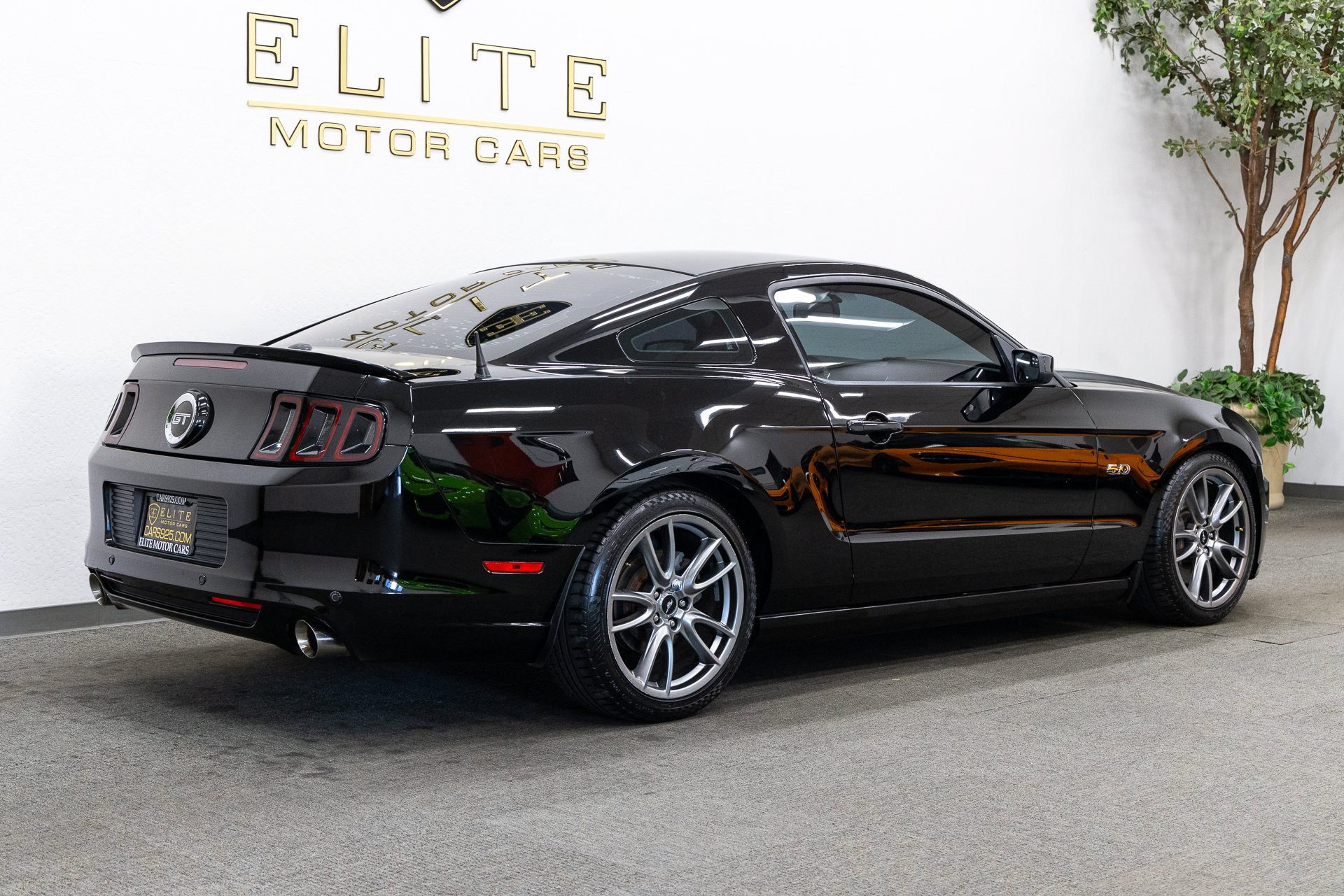 Used 2014 Ford Mustang GT Premium w/ Brembo Brake Package RWD image 11