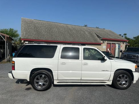 Used 2006 GMC Yukon XL Denali AWD/4WD image 6