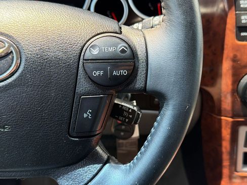 Used 2008 Toyota Sequoia Limited image 27