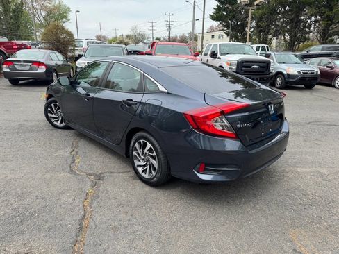Used 2016 Honda Civic EX image 5