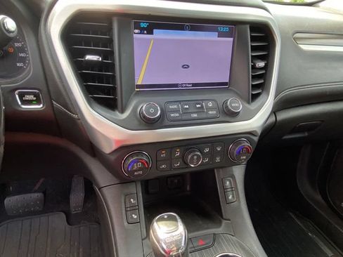 Used 2019 GMC Acadia SLT AWD/4WD image 8