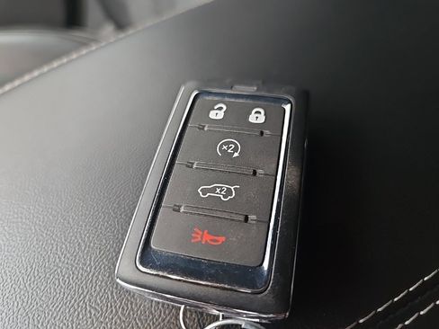 Used 2024 Jeep Grand Cherokee Altitude image 98