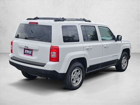 Used 2014 Jeep Patriot Sport FWD image 5