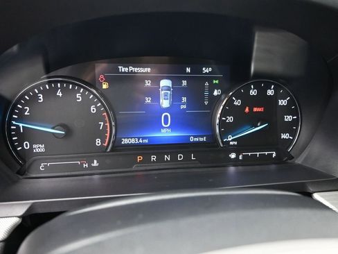 Used 2022 Ford Explorer XLT w/ Equipment Group 202A image 16