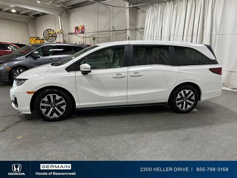 Used 2025 Honda Odyssey EX-L image 5