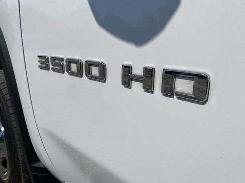 Used 2024 Chevrolet Silverado 3500 LT w/ Convenience Package AWD/4WD image 45