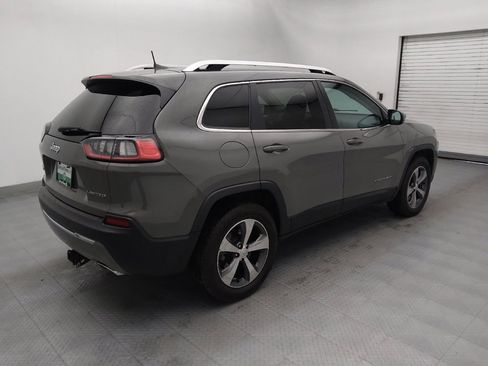 Used 2019 Jeep Cherokee Limited image 10