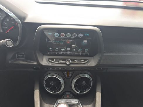 Used 2017 Chevrolet Camaro SS RWD image 12
