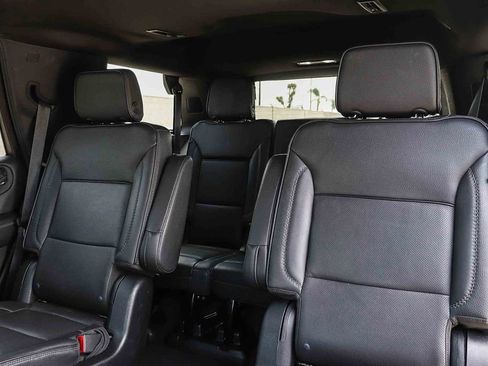 Used 2023 GMC Yukon Denali RWD image 21