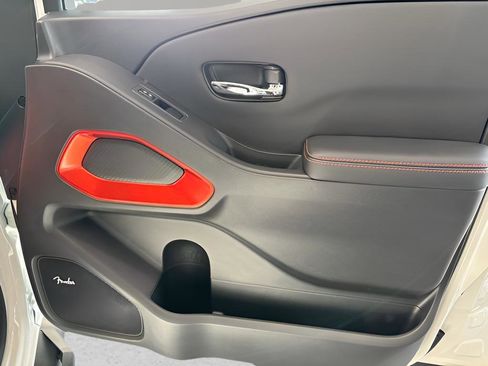 New 2025 Nissan Frontier PRO-4X w/ Pro Premium Package image 31