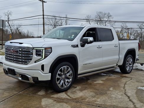 Used 2023 GMC Sierra 1500 Denali w/ Denali Reserve Package image 3