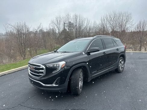 Used 2020 GMC Terrain SLT image 1