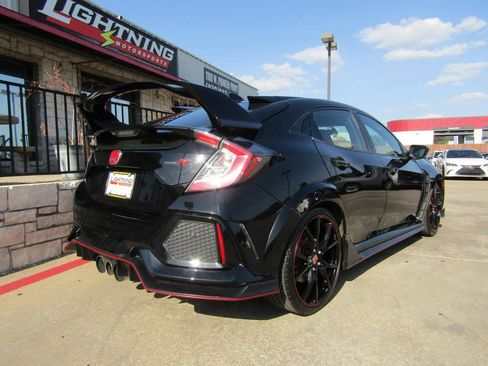 Used 2018 Honda Civic Type R image 4