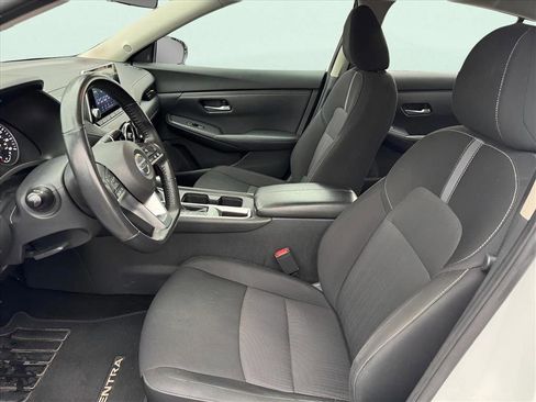 Used 2022 Nissan Sentra SV image 16