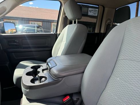 Used 2017 RAM 1500 Express w/ Black Ram 1500 Express Group AWD/4WD image 35