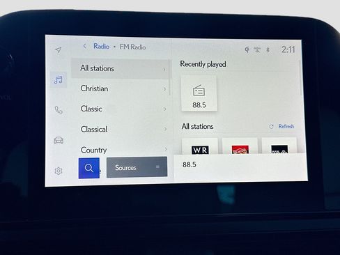 Used 2025 Lexus UX 300h FWD image 11